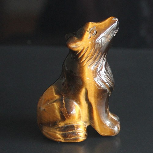 Pietra preziosa intagliata
